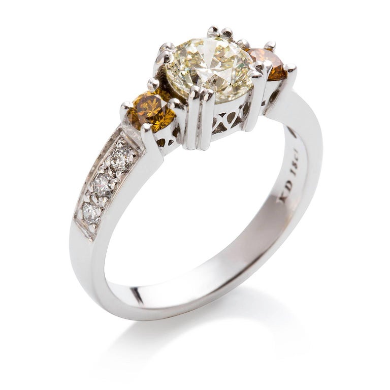 Oro & Bianca Diamante Ring